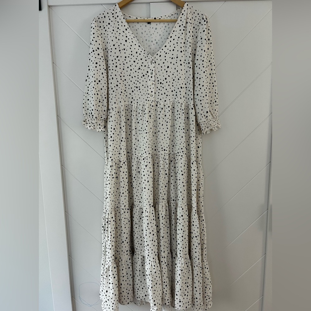 Black & White Leopard Polka Dot Tiered Midi Dress from Amazon